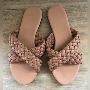 Women’s Tan Sandals Size 7